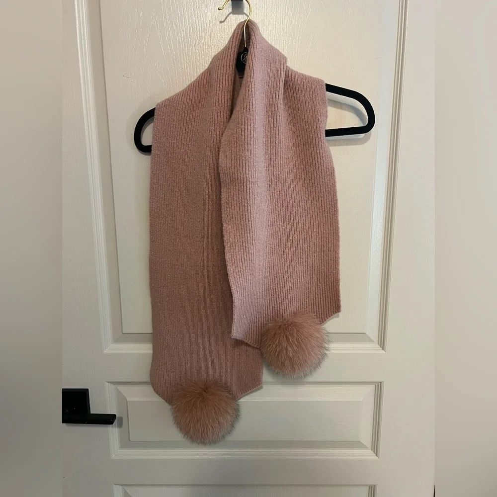 La Fiorentina Blush Pink Knit Pom Scarf Wrap OS